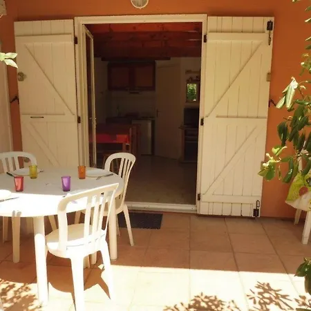 Azur Et Soleil Joli T2 Alcôve Proche Richelieu Cap D'agde Agde