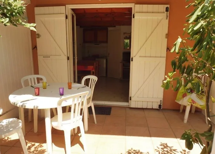 Azur Et Soleil Joli T2 Alcôve Proche Richelieu Cap D'agde Agde